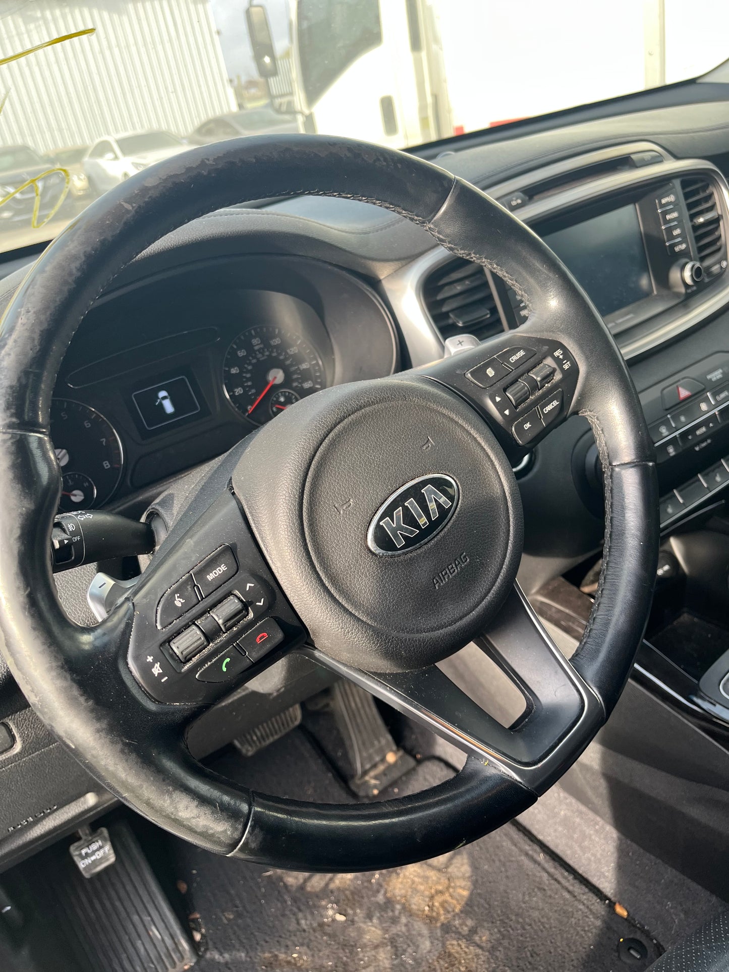 2017 KIA SORENTO - STOCK #: M18557