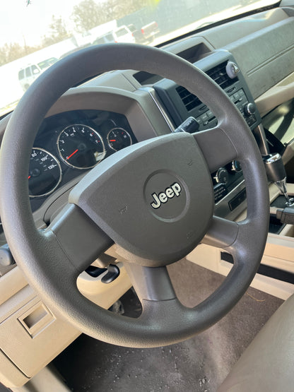 2008-2012 JEEP LIBERTY- PARTING OUT- MI-14- #   M18564