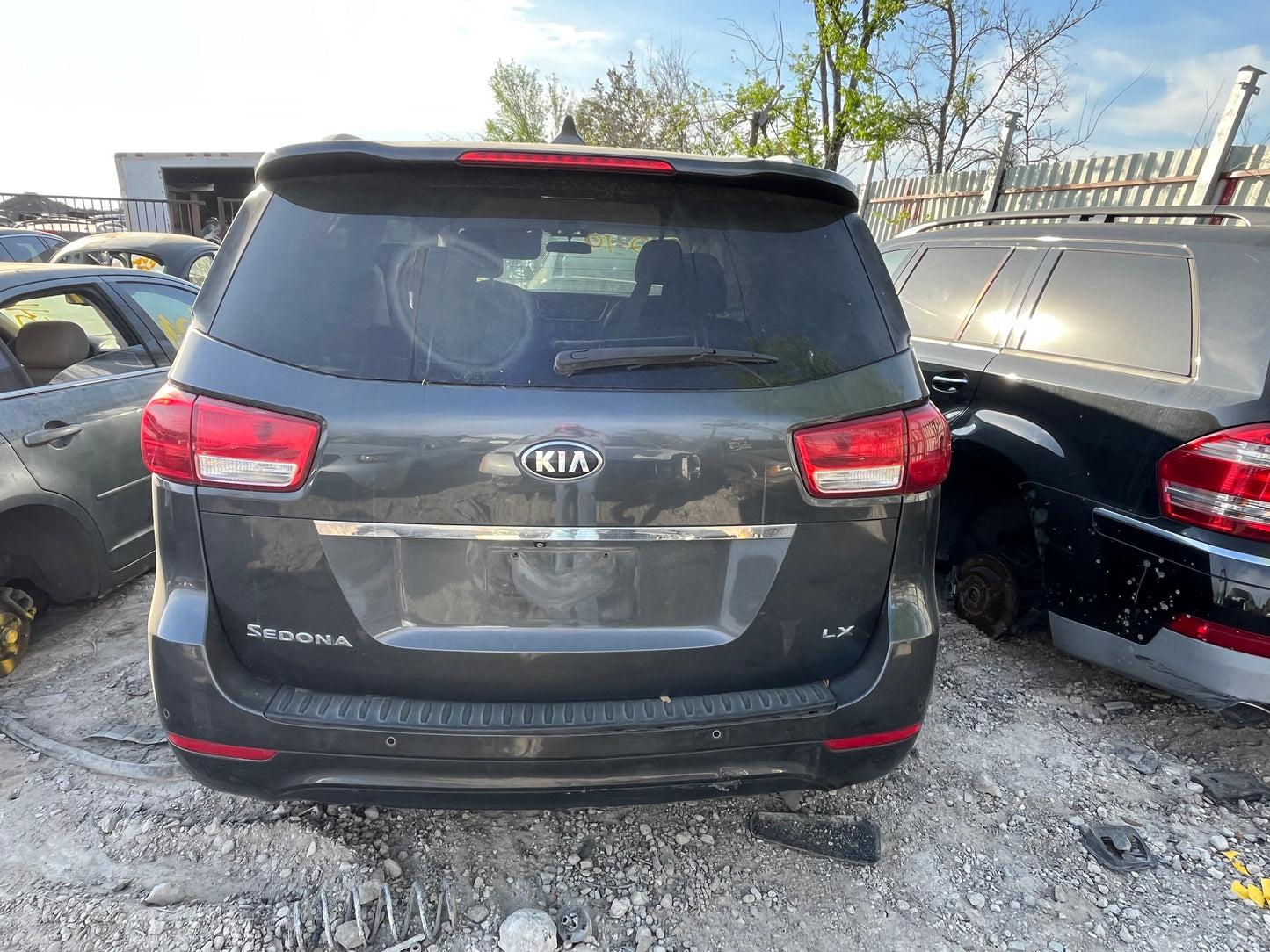 2015-2018 Kia Sedona - Stock #: M18729