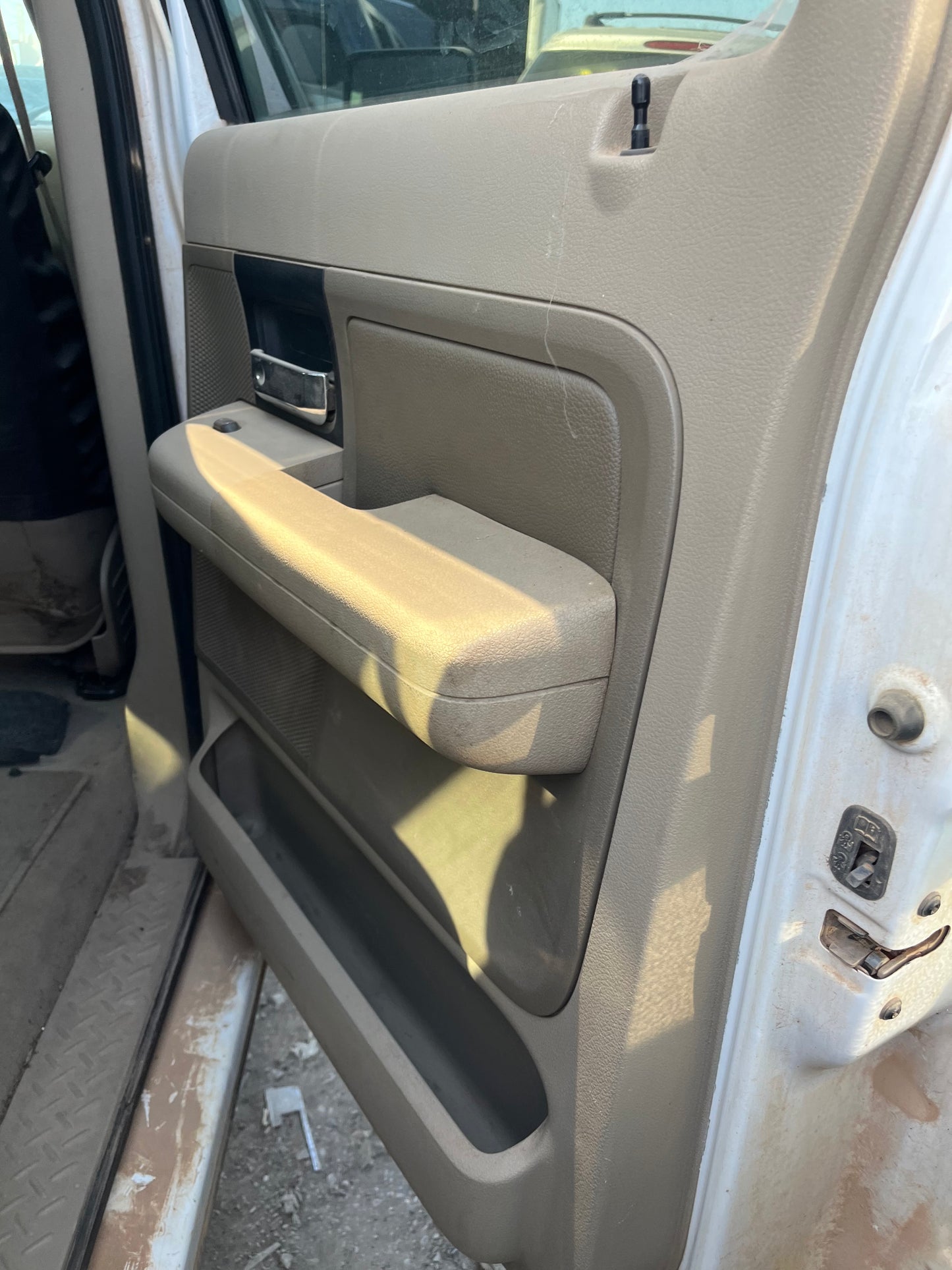 2004 Ford F150 - Stock #: M18745 - MR-15