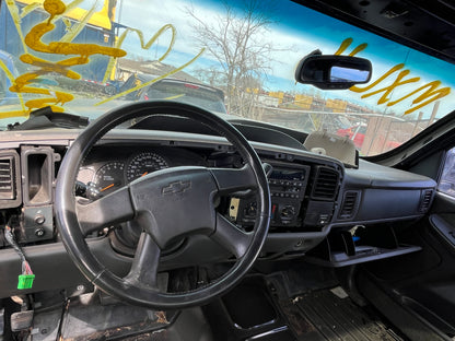 2001-2005 CHEVROLET SILVERADO - PARTING OUT- MXL-16- #M18306