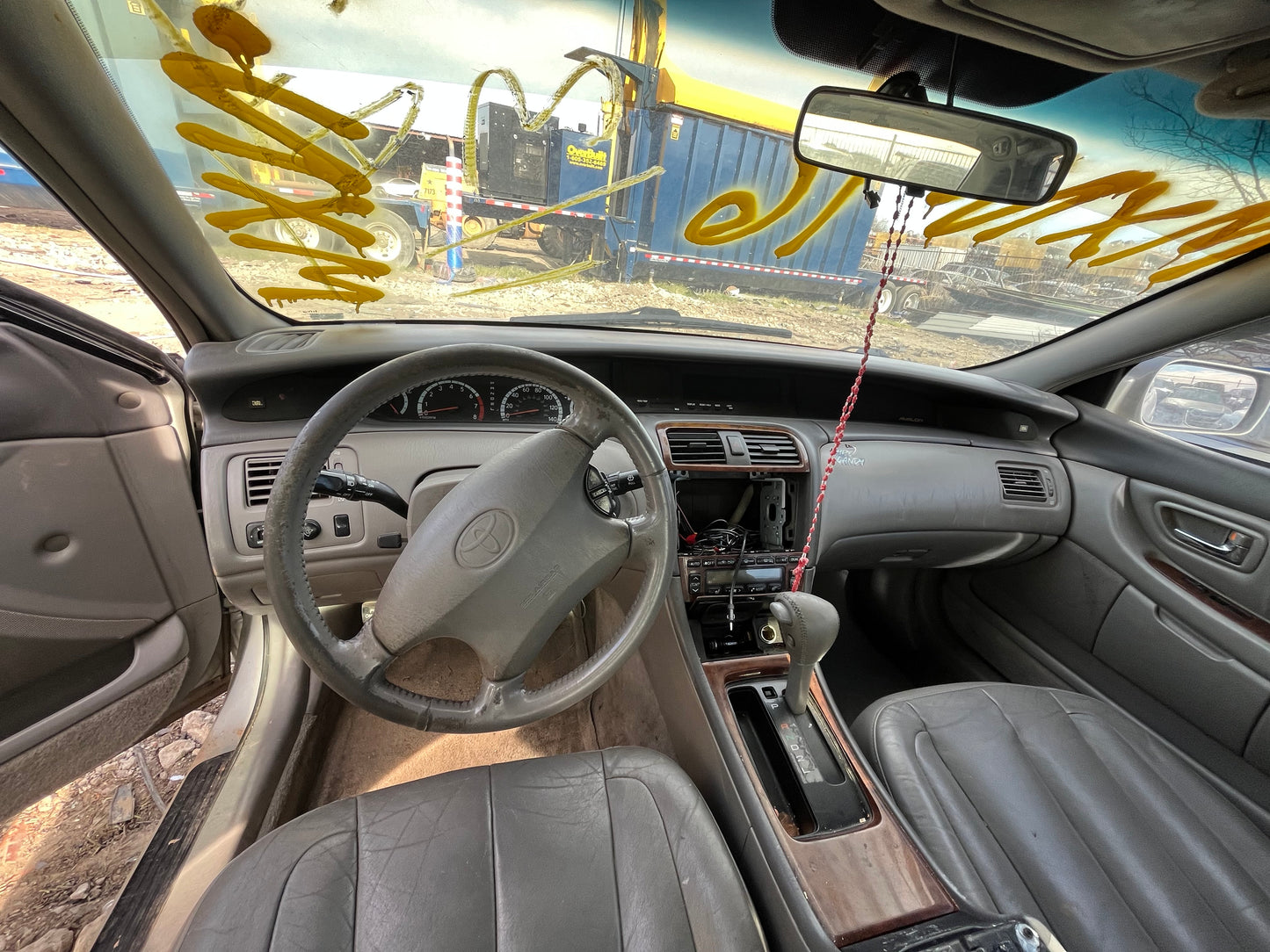 2000-2004 Toyota Avalon - Stock #: M18346