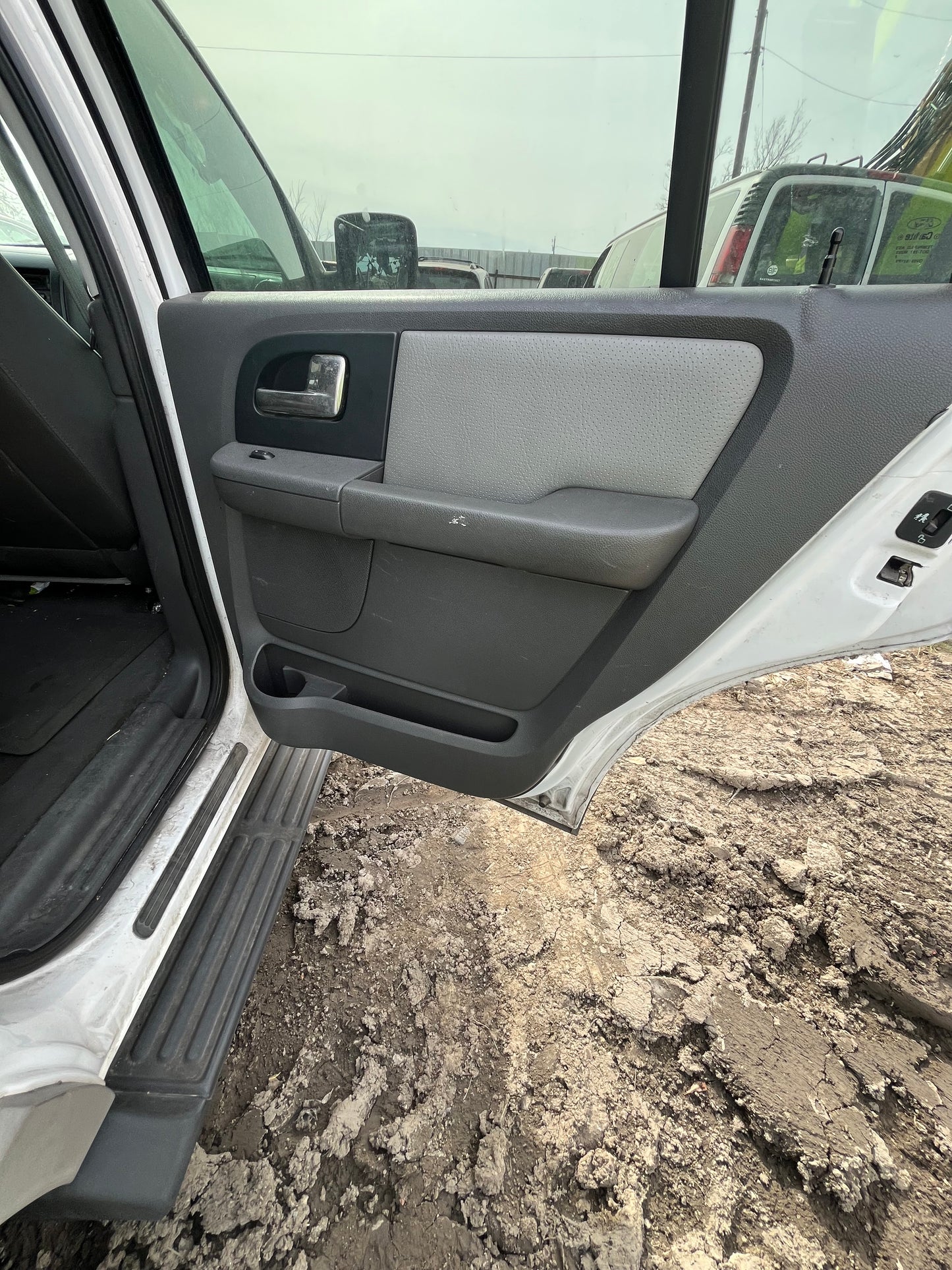 2003 Ford Expedition - Stock #: M18510 - MF-20