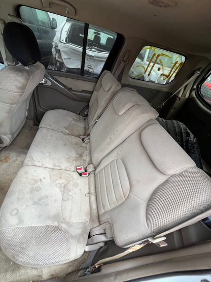 2005 Nissan Pathfinder - Stock #: M18621 - ML-11