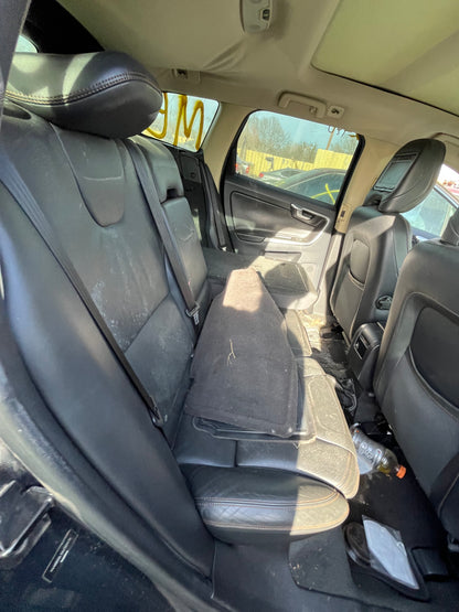 2010 VOLVO XC60 - STOCK #: M18479