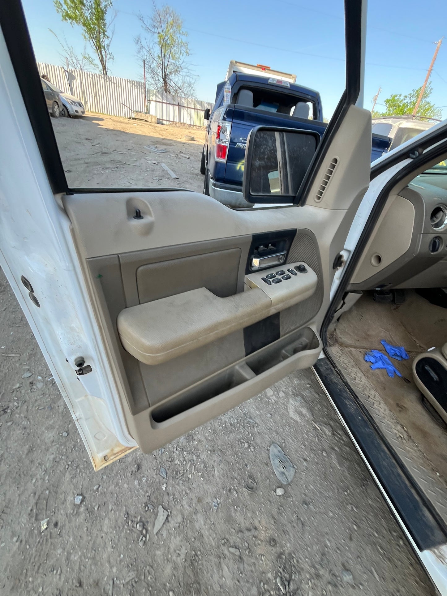 2004 Ford F150 - Stock #: M18745 - MR-15