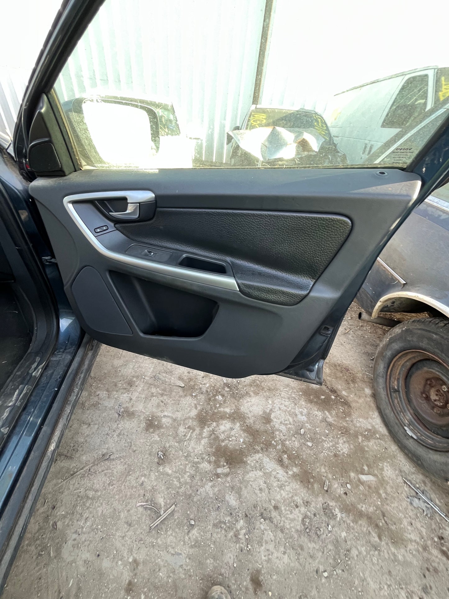 2010 VOLVO XC60 - STOCK #: M18479