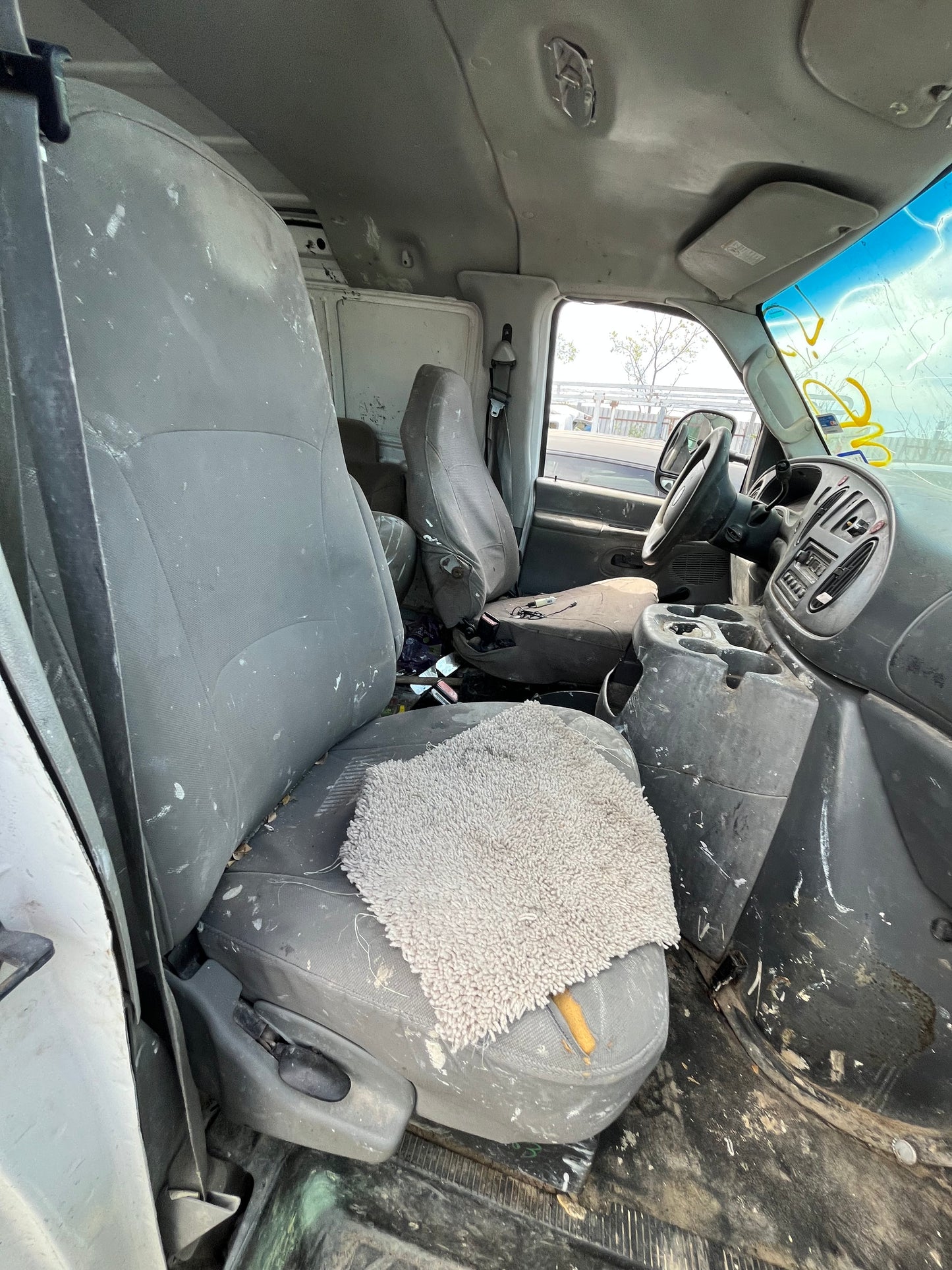 2003-2007 Ford E-350 Club Wagon - Stock #: M18755