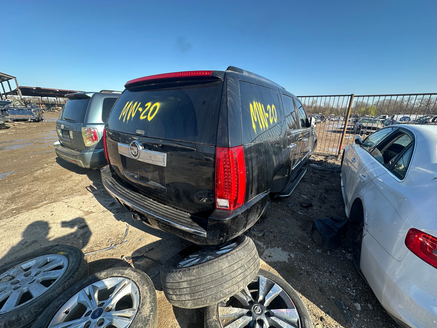 2008 Cadillac Escalade - Stock #: M18050 - W-20