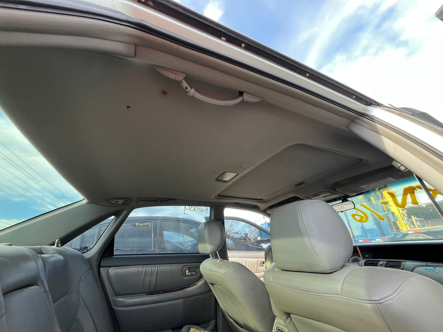 2000-2004 Toyota Avalon - Stock #: M18346