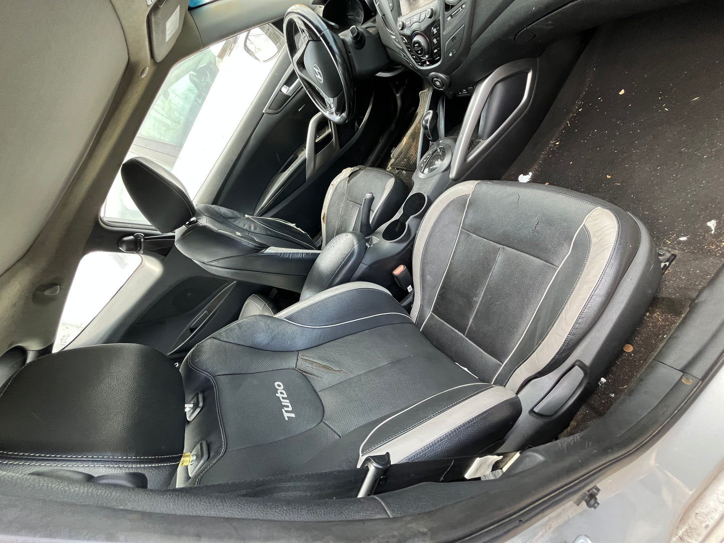 2015-2017 Hyundai Veloster - Stock #: M18740