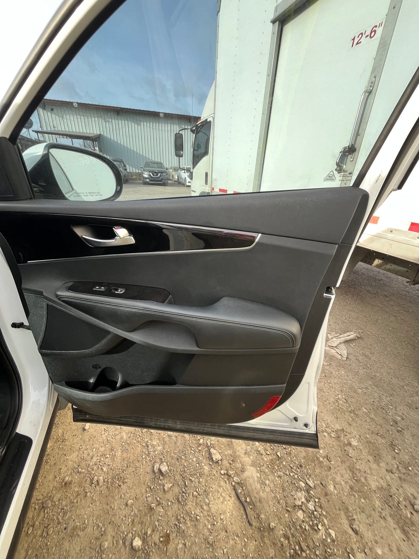 2017 KIA SORENTO - STOCK #: M18557