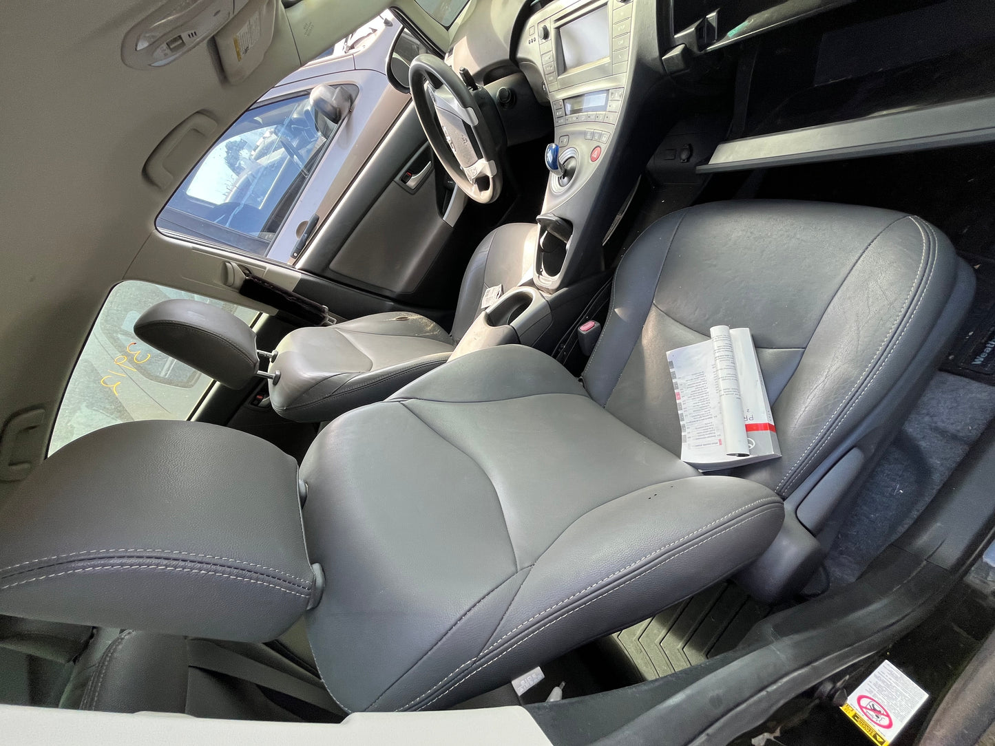 2014 Toyota Prius - Stock #: M18741 - MR-11