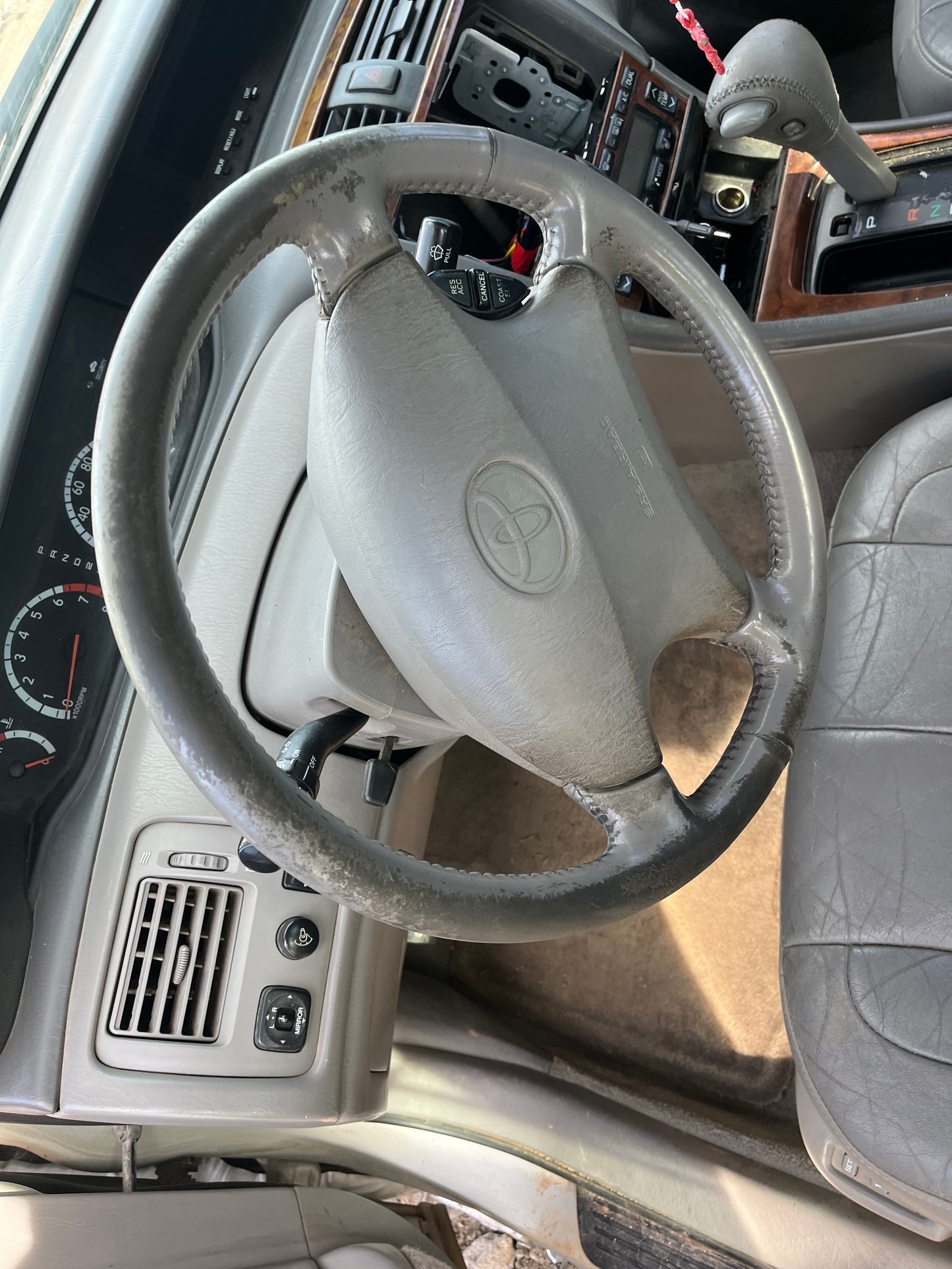 2000-2004 Toyota Avalon - Stock #: M18346