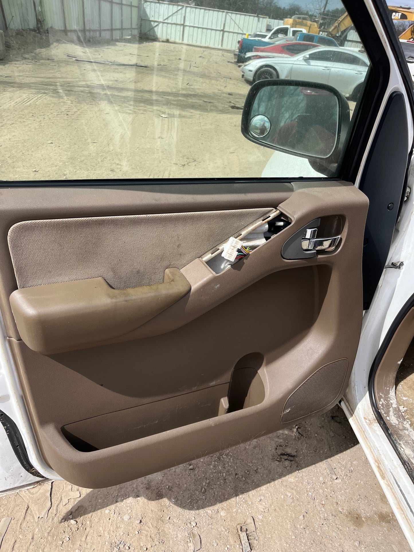 2005 Nissan Pathfinder - Stock #: M18621 - ML-11