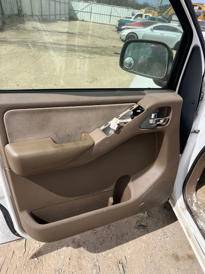 2005 Nissan Pathfinder - Stock #: M18621 - ML-11