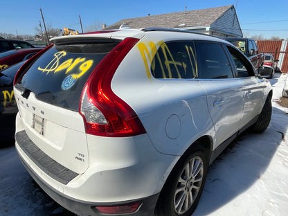 2010-2017 VOLVO XC60 - PARTING OUT- MA-11- # M18401