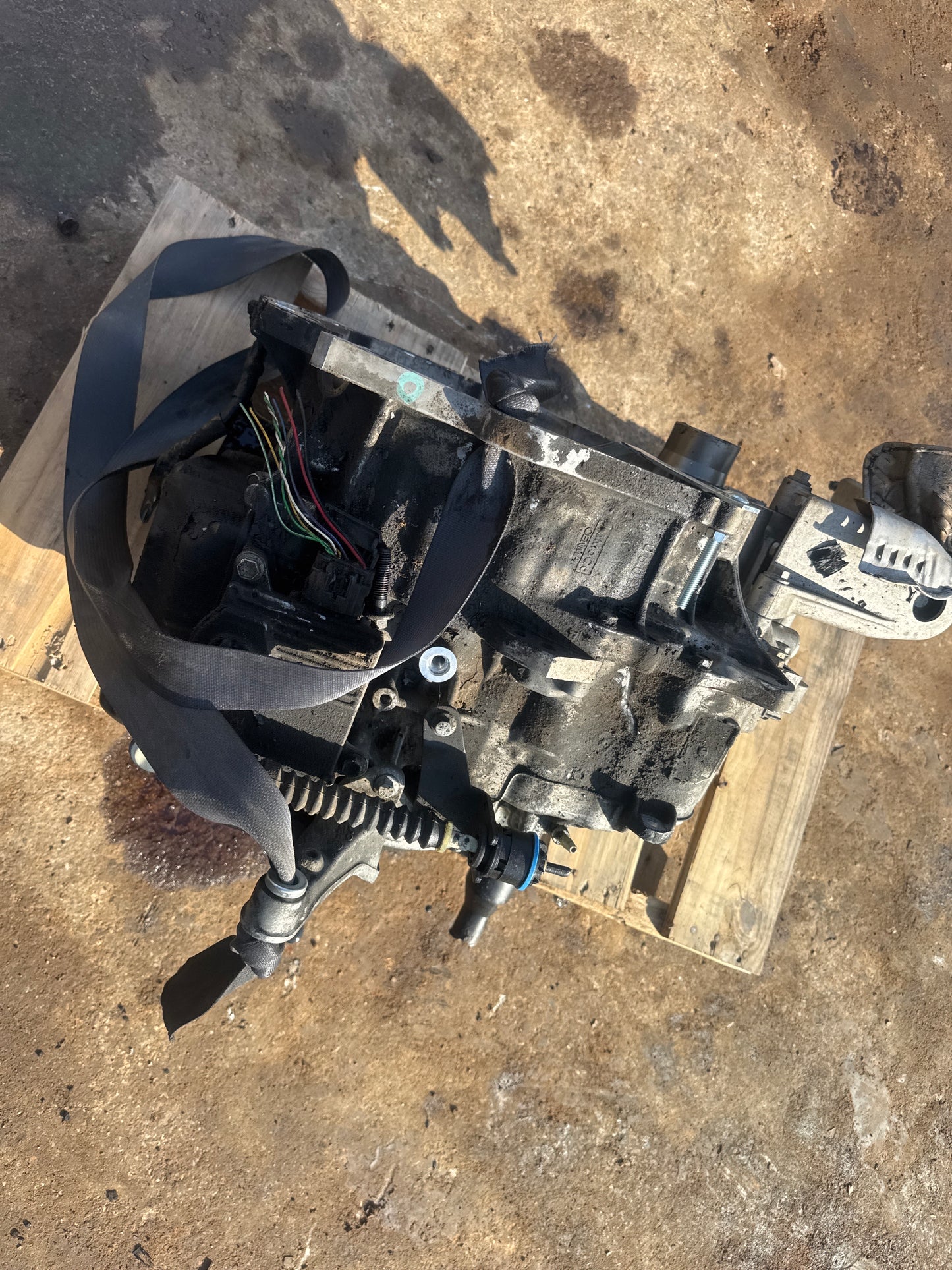 2011-2013 VOLVO XC90  -  AUTOMATIC TRANSMISSION - #M18273