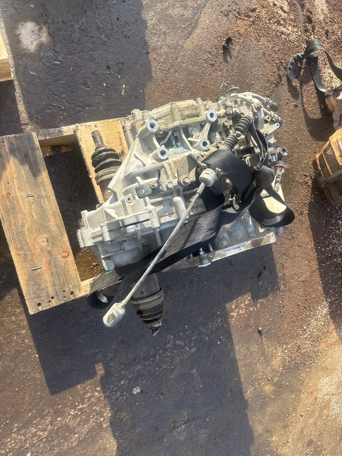 2015-2016 HYUNDAI ELANTRA - AUTOMATIC TRANSMISSION - # M18441