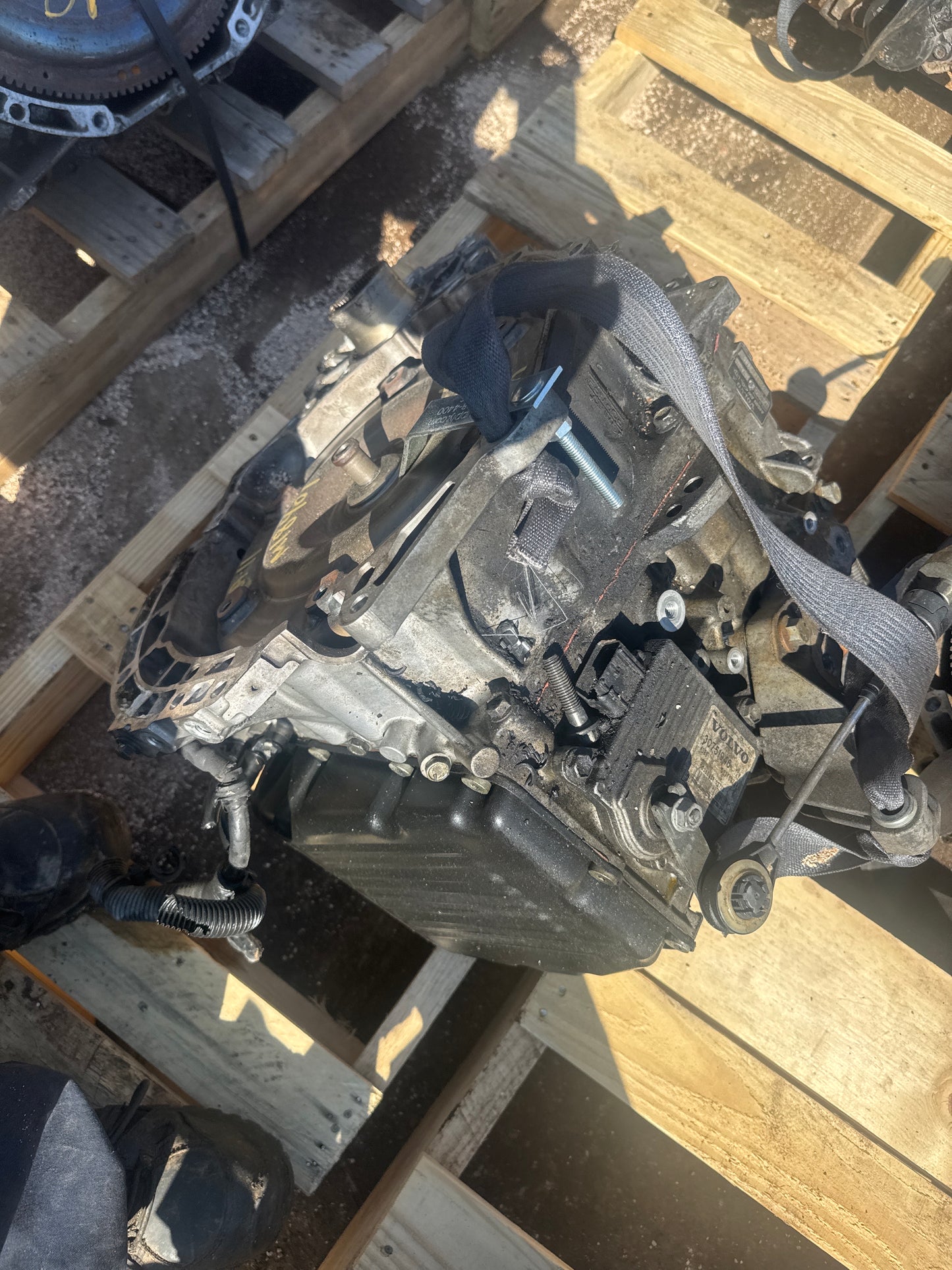 2010 VOLVO XC60  -  AUTOMATIC TRANSMISSION - #M18401