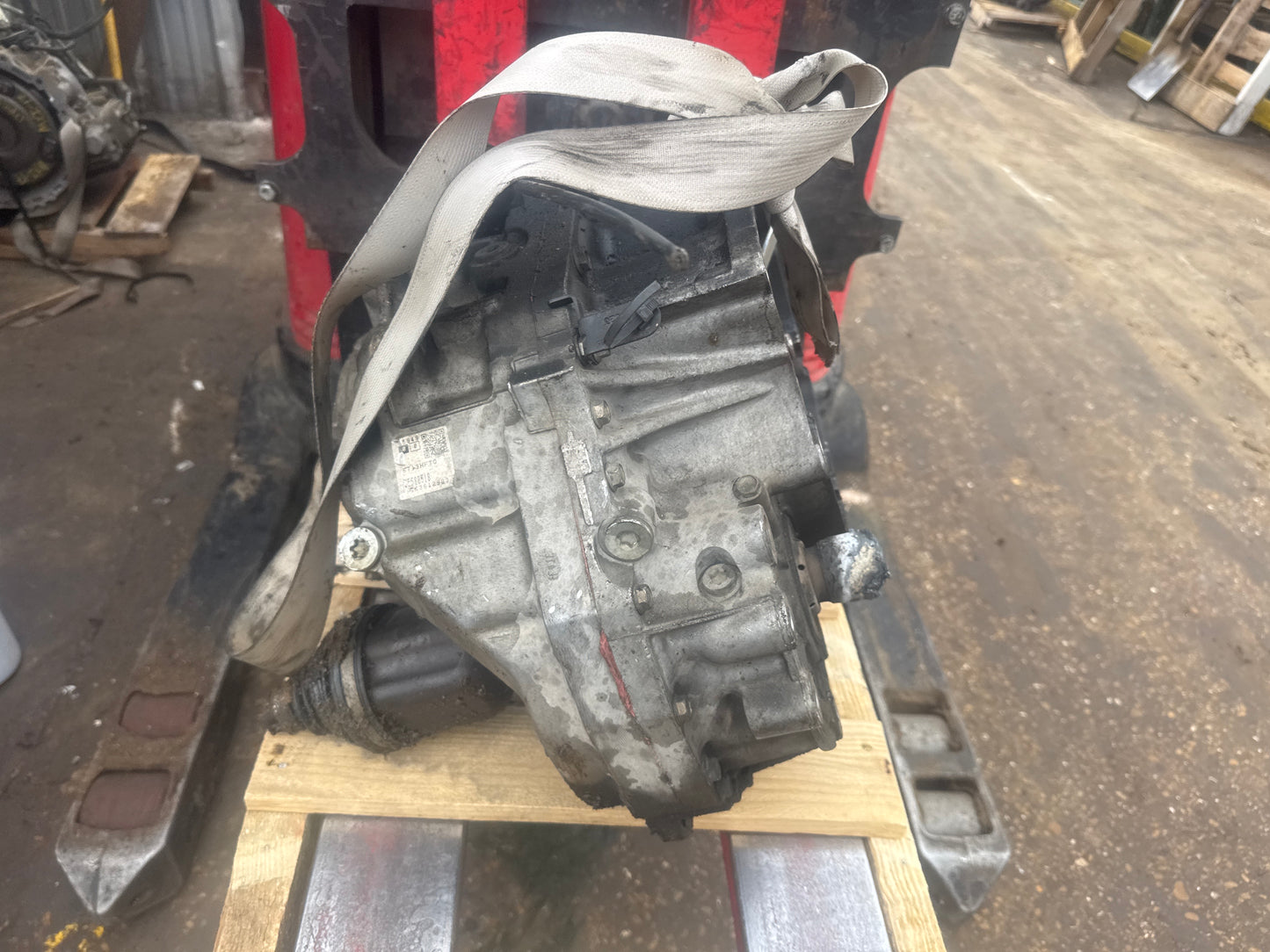 2014 CHEVROLET CRUZE - AUTOMATIC TRANSMISSION - # M18413