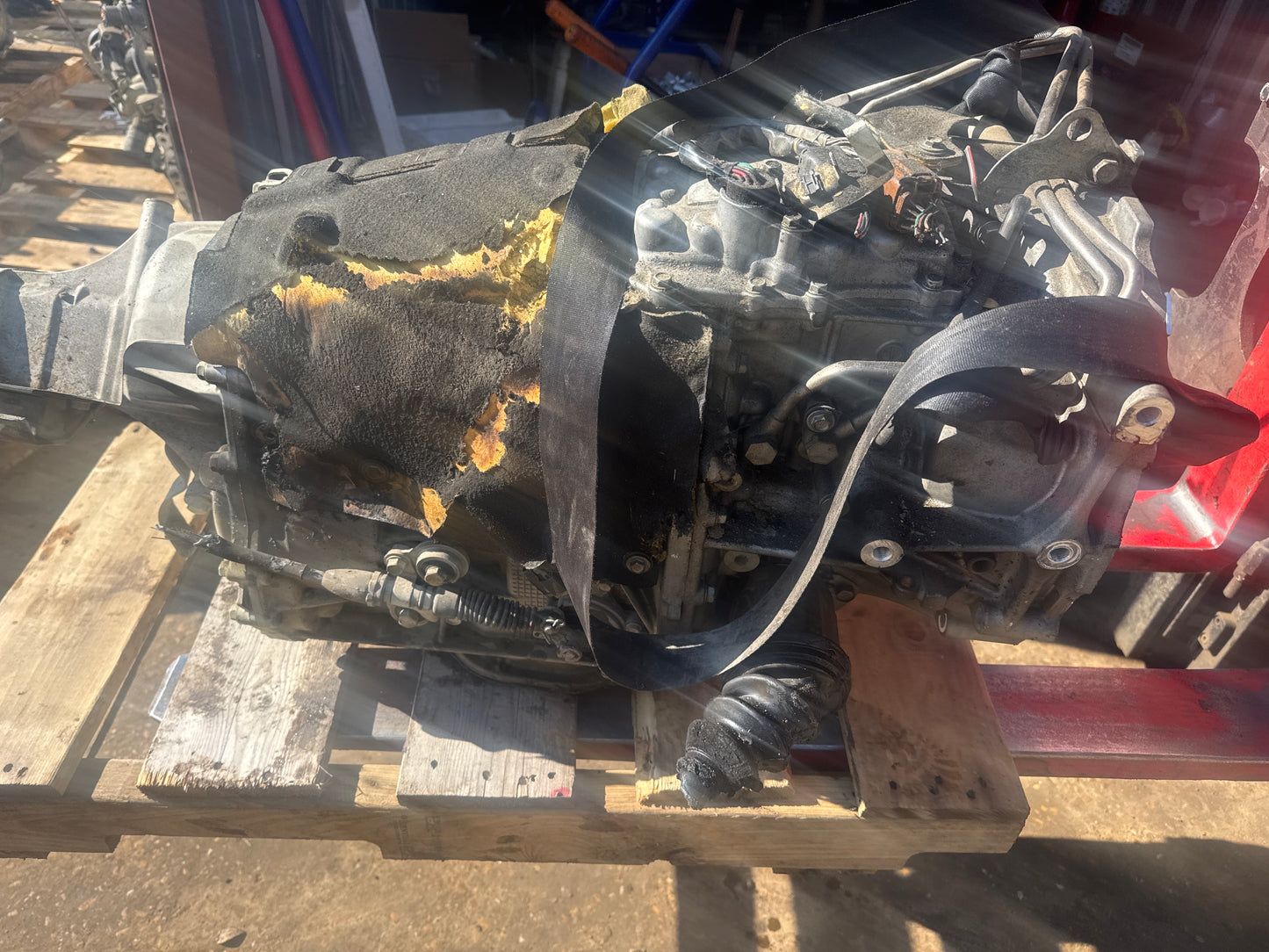 2013-2014 SUBARU OUTBACK  -  AUTOMATIC TRANSMISSION - #M18370