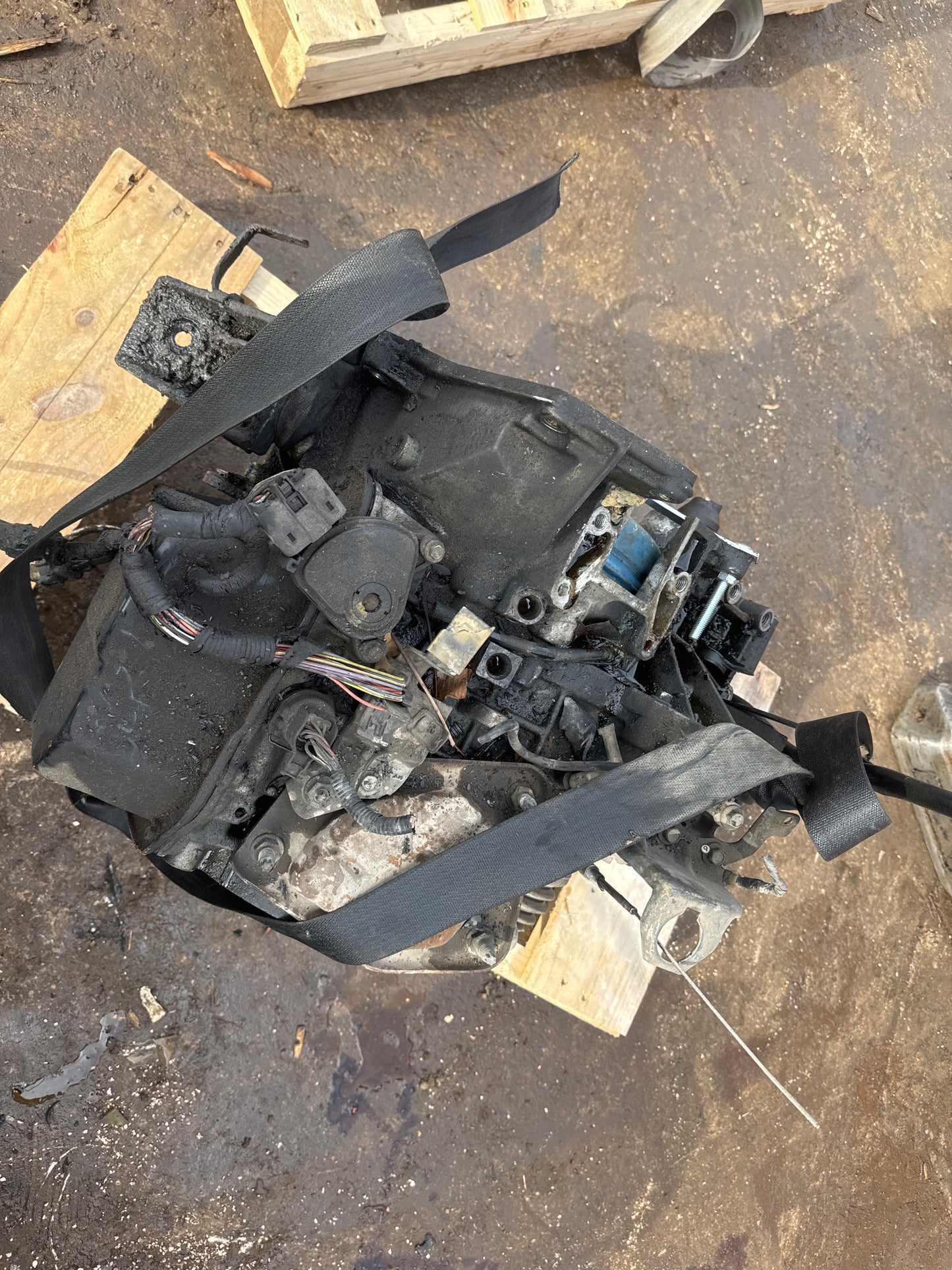 2003-2004 FORD ESCAPE  -  AUTOMATIC TRANSMISSION - #MS0417