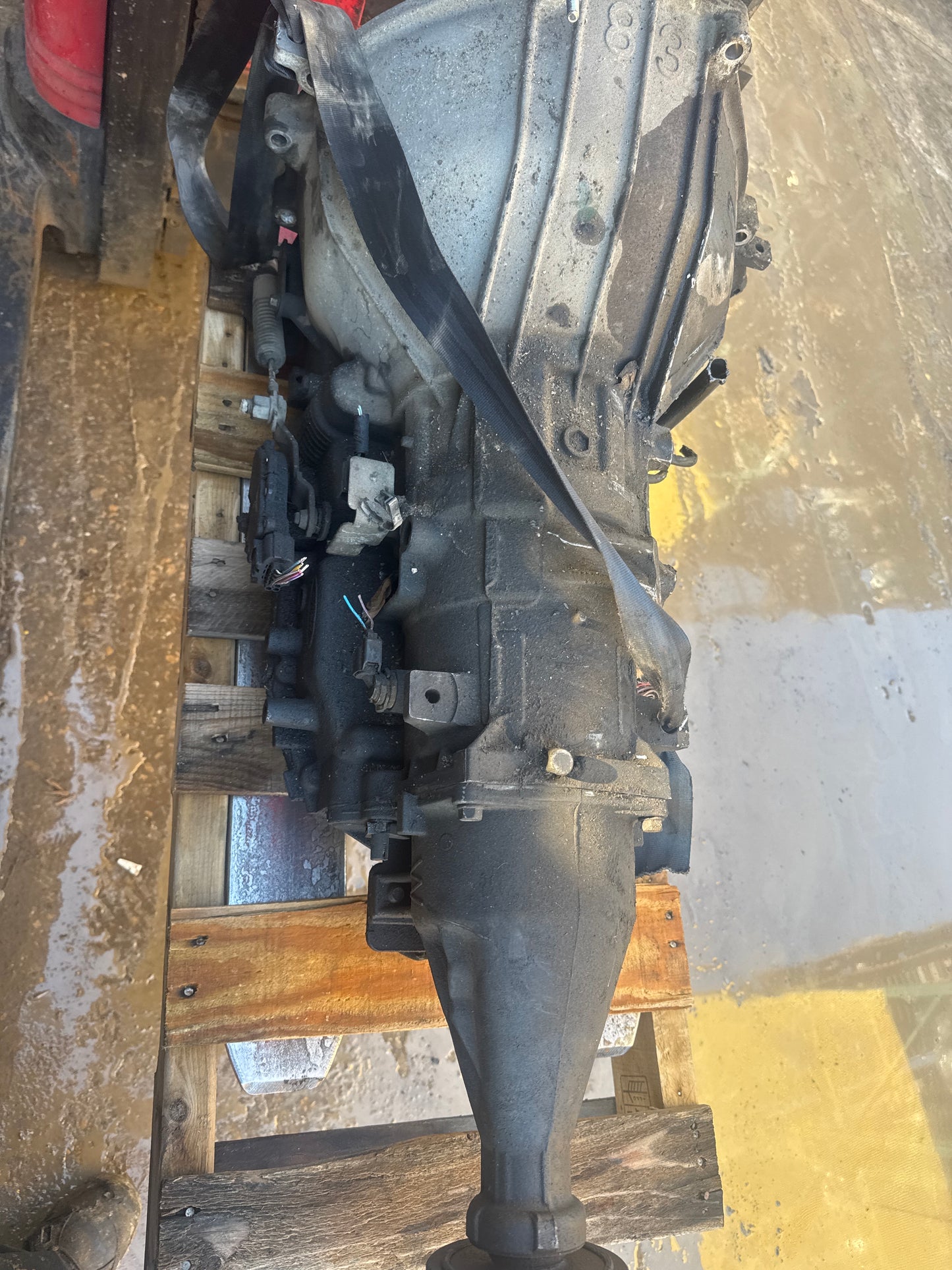 2006 MERCURY GRAND MARQUIS - AUTOMATIC TRANSMISSION - # M18384