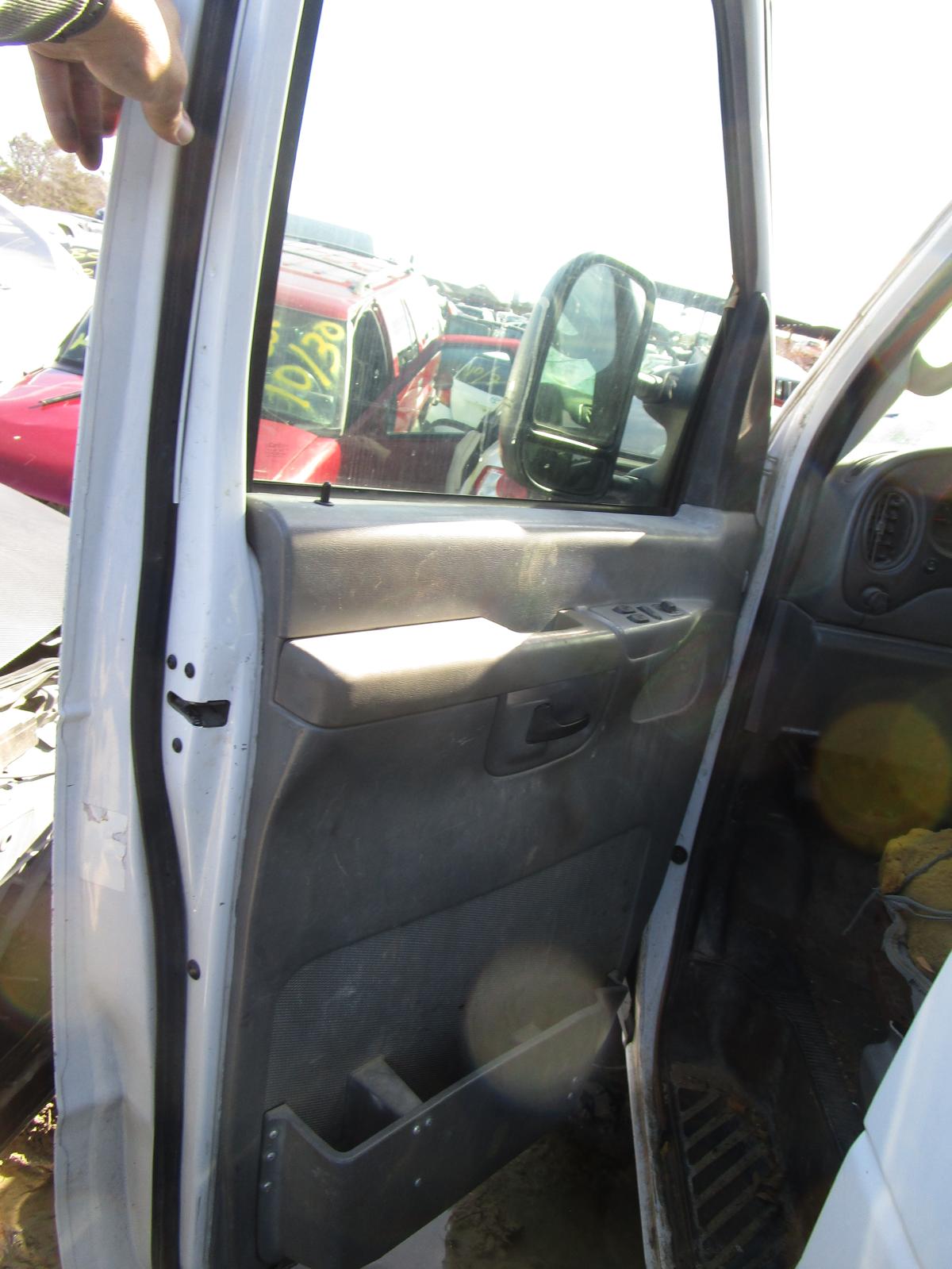 2/2 2002 - 2007  Ford E150 | All Parts G - Z | SKU #:16791 CQ-1