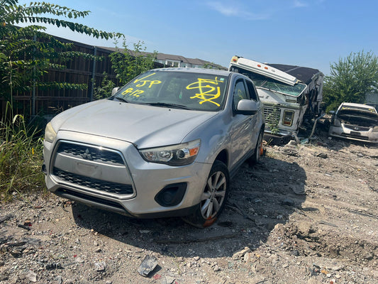 1/2 2011-2015 Mitsubishi Outlander | All Parts A - F | SKU #: M17494 XL-4