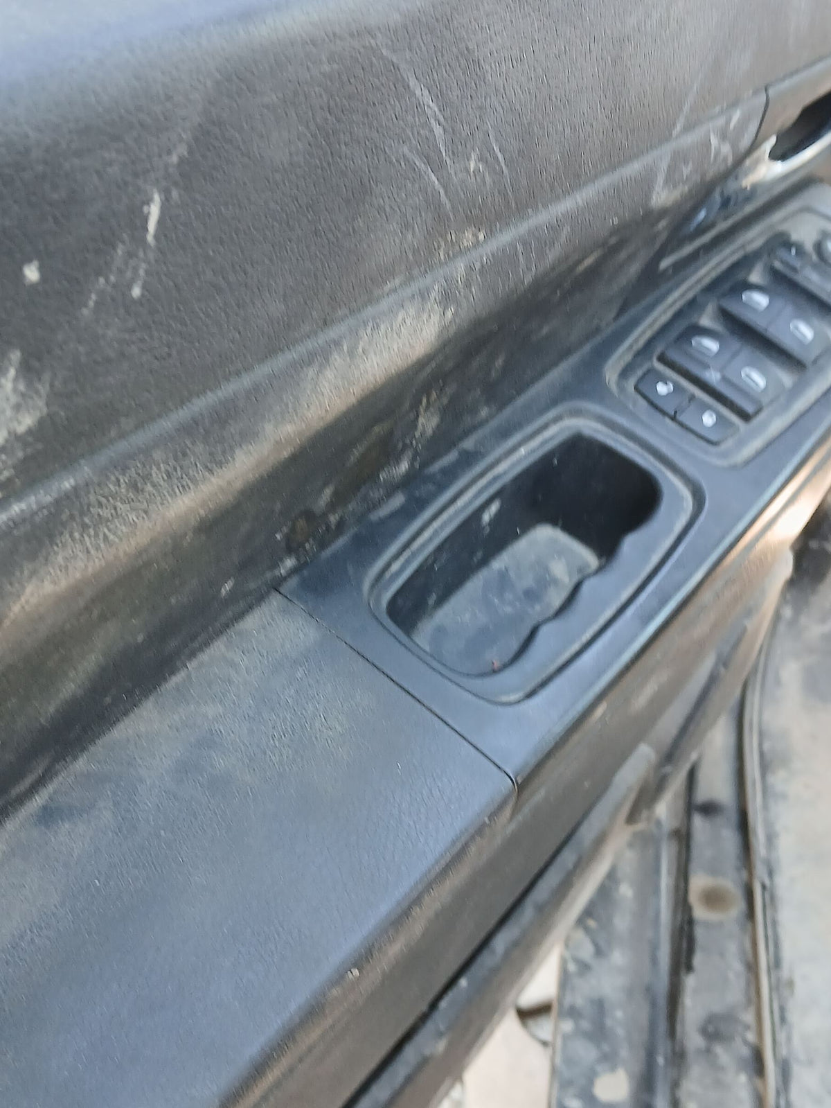 CA_VEHICLE_MEDIA:12877936325:3233976029
