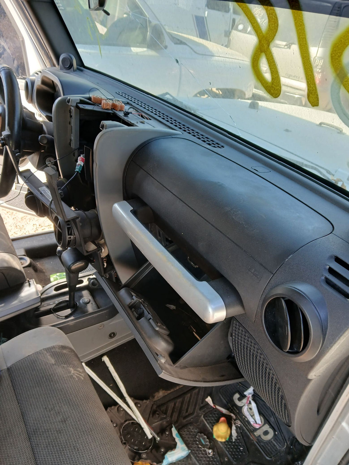 CA_VEHICLE_MEDIA:12931937894:3214718340