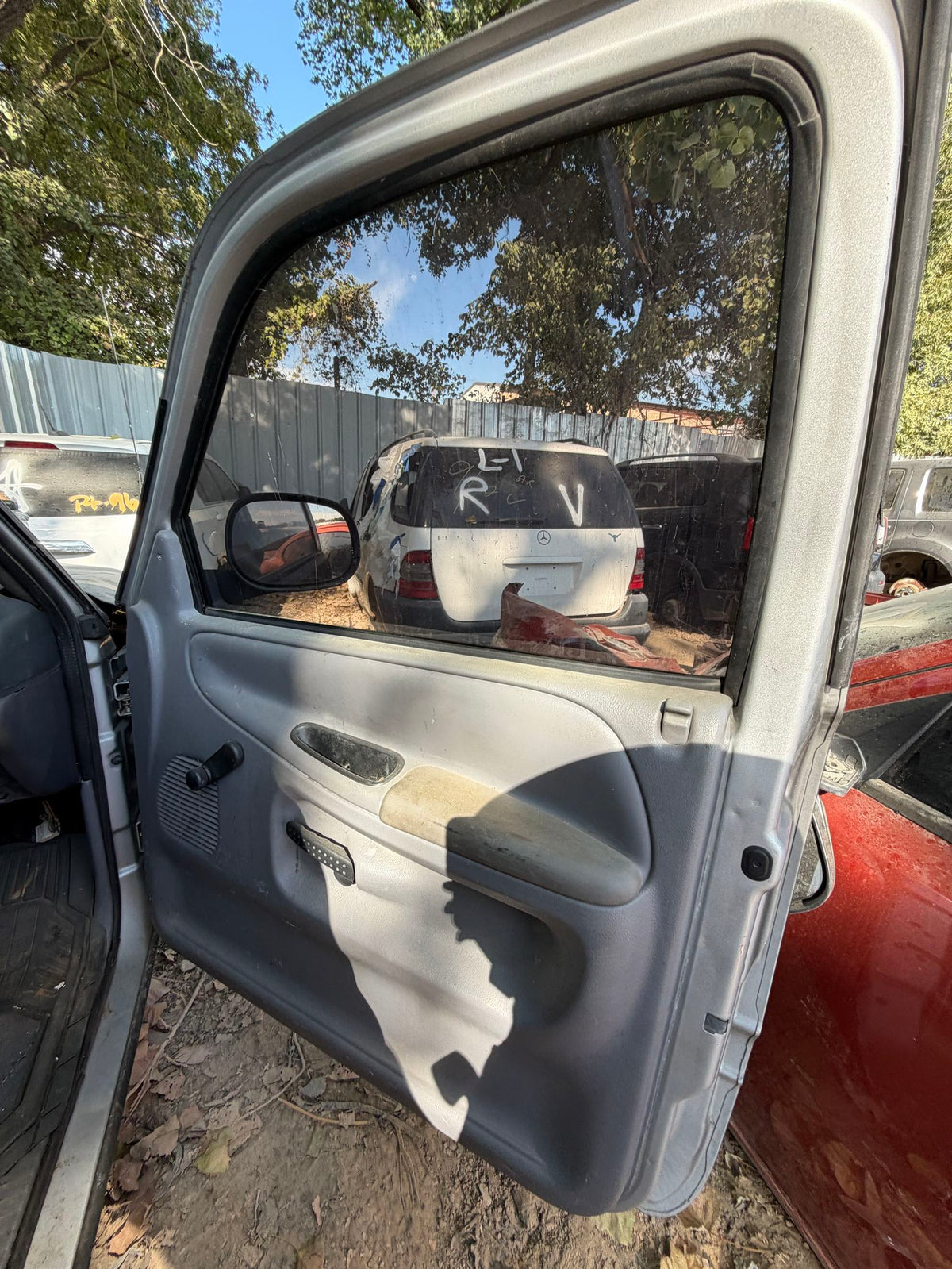 CA_VEHICLE_MEDIA:13090786661:3262667066