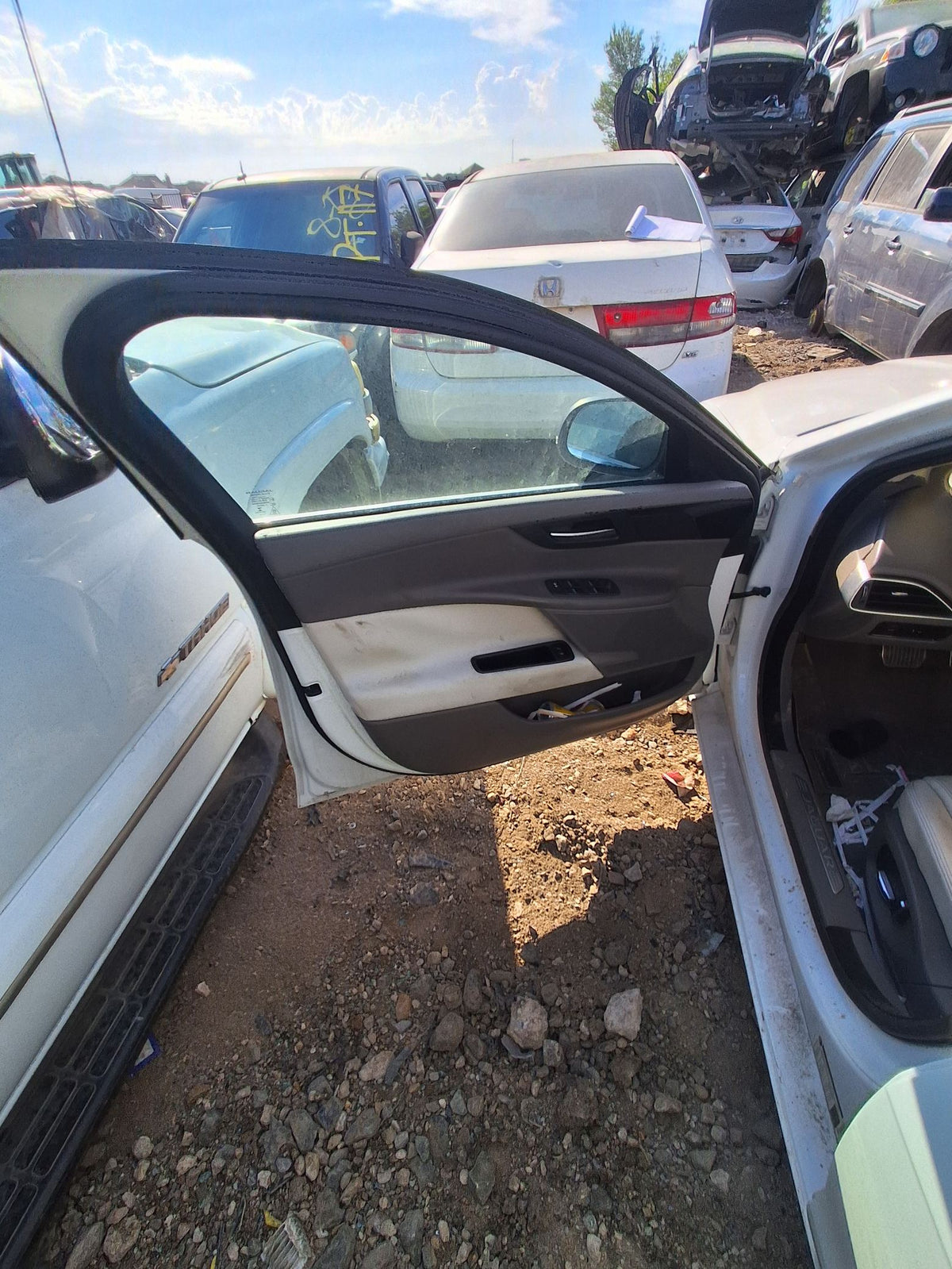 CA_VEHICLE_MEDIA:13090789883:3265008553