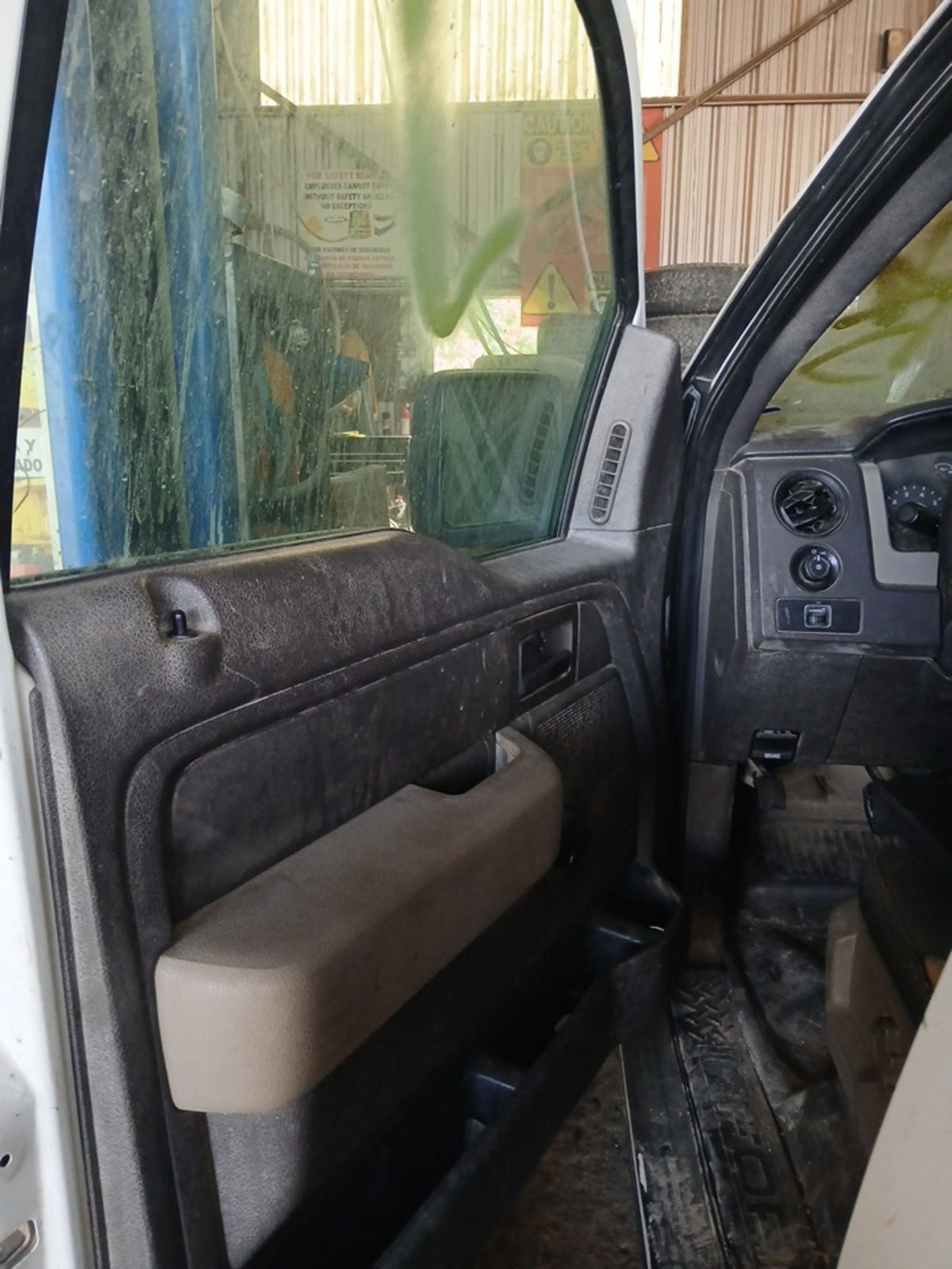 CA_VEHICLE_MEDIA:13090791144:3262174572