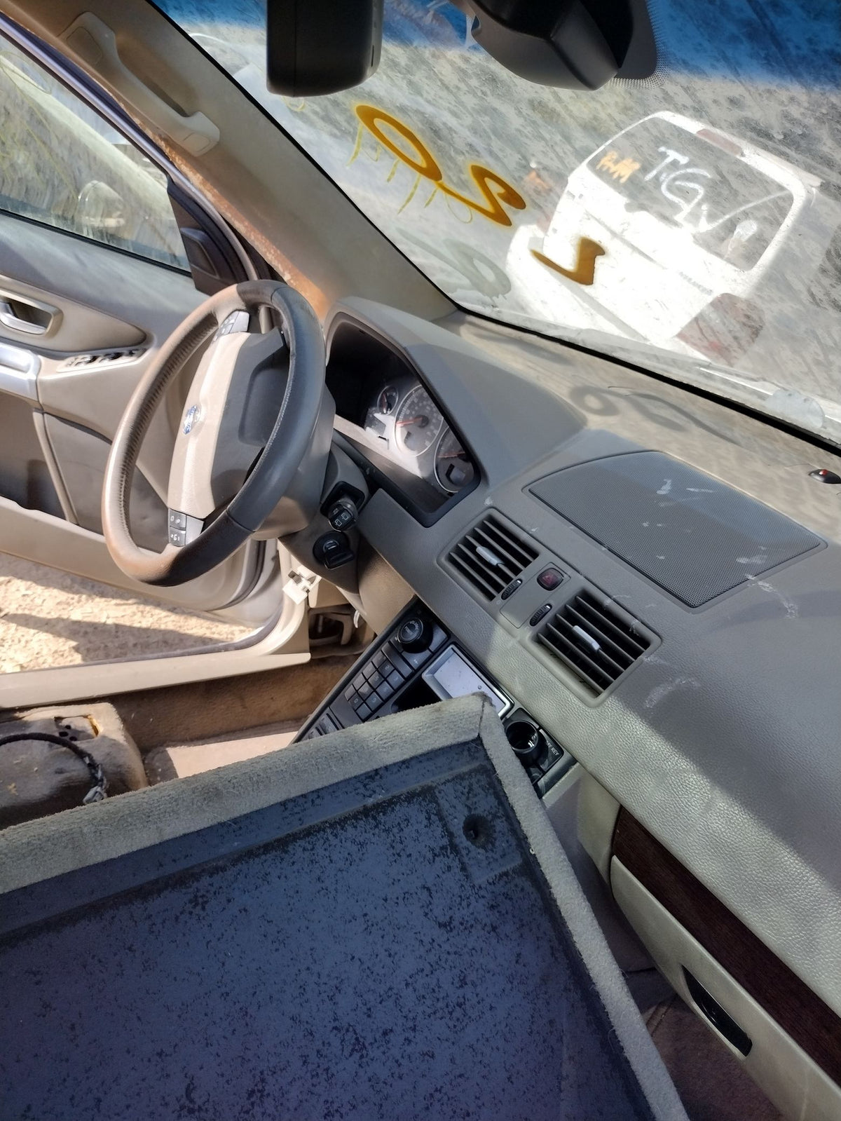 CA_VEHICLE_MEDIA:13090801464:3261593848