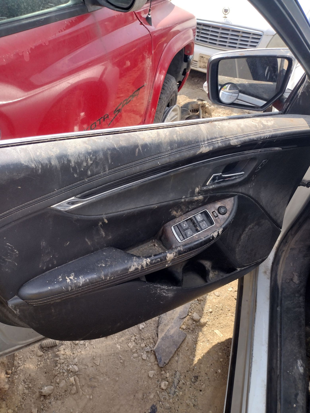 CA_VEHICLE_MEDIA:13146666224:3277908300