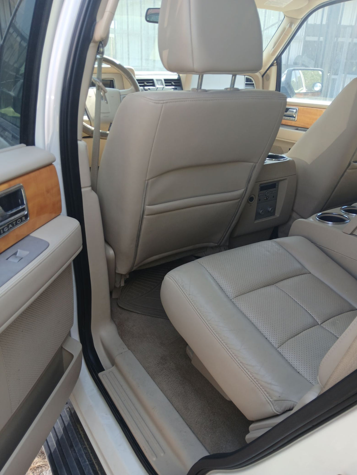 CA_VEHICLE_MEDIA:13146666232:3277745871
