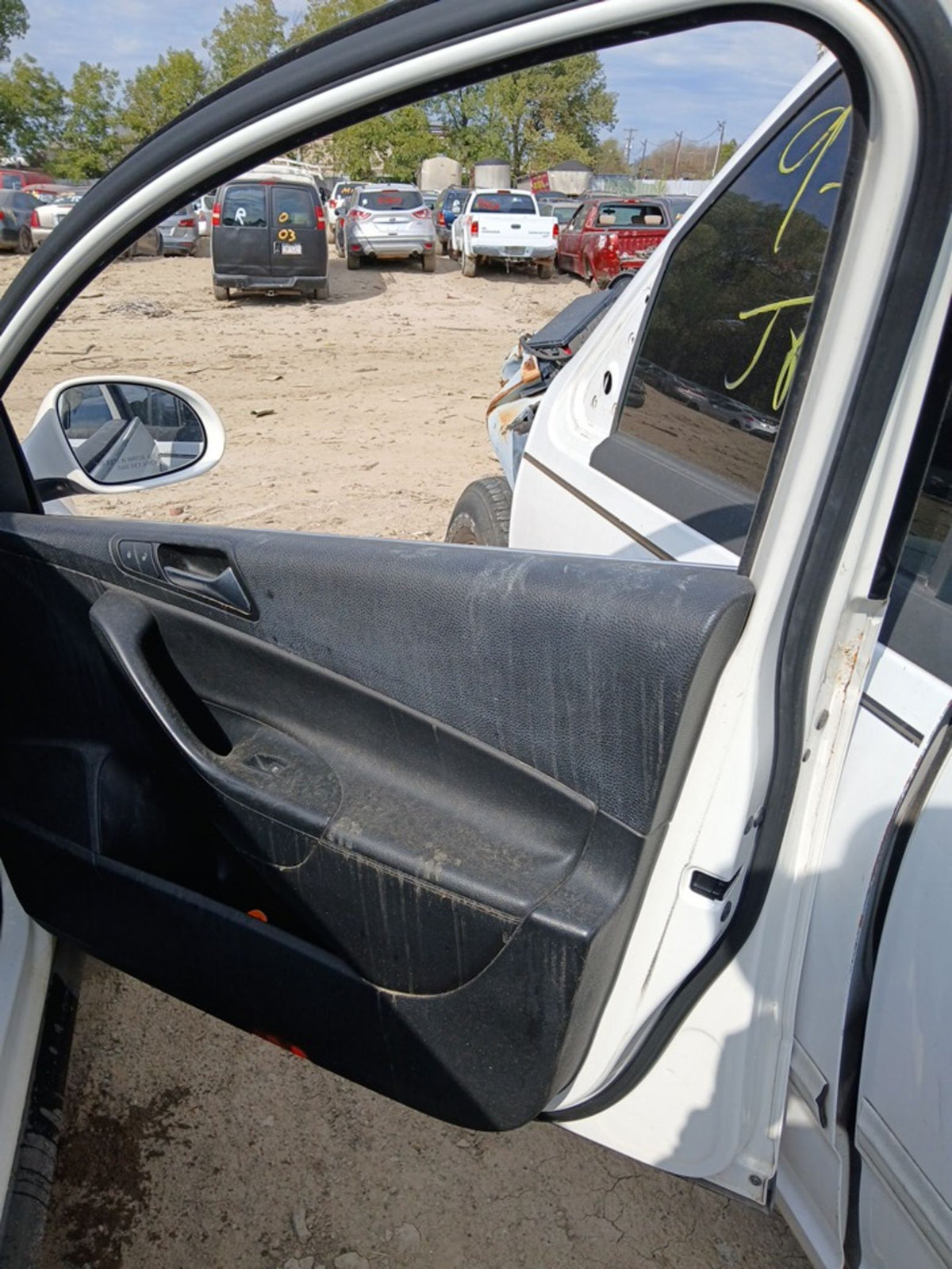 CA_VEHICLE_MEDIA:13146682907:3276915905