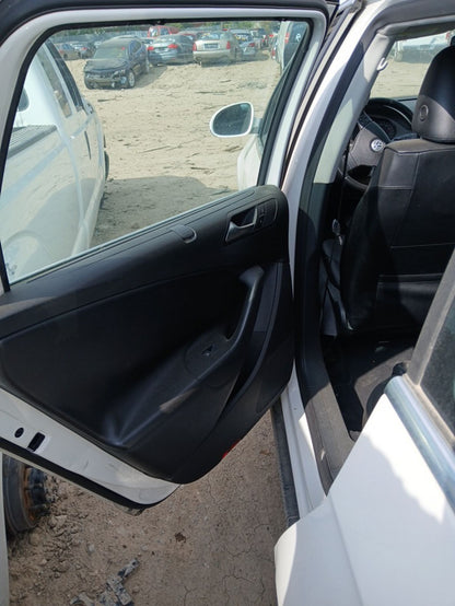 CA_VEHICLE_MEDIA:13146682907:3276918599