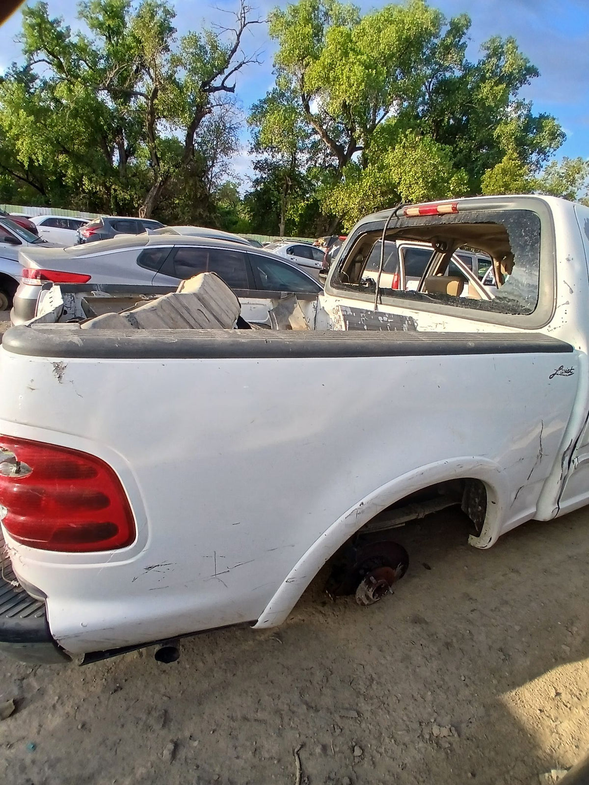 CA_VEHICLE_MEDIA:13146699592:3276572533