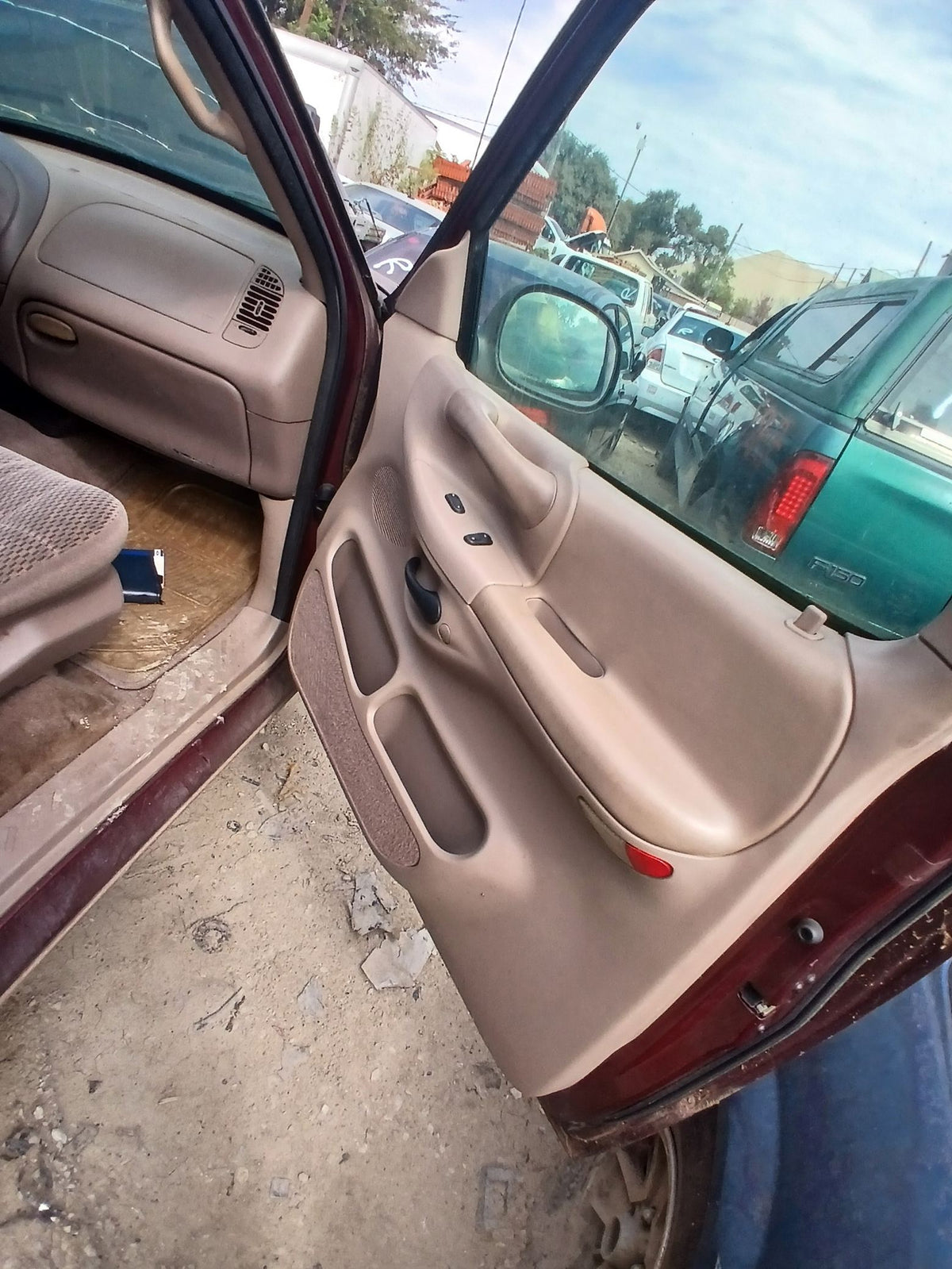 CA_VEHICLE_MEDIA:13146699594:3277125209