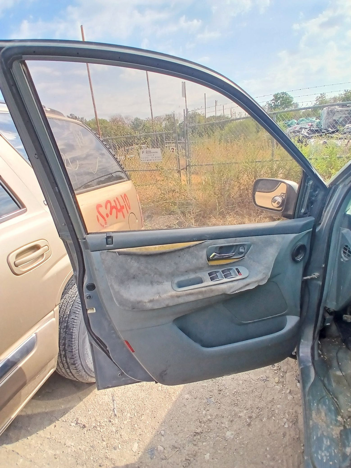 CA_VEHICLE_MEDIA:13146702120:3276932477