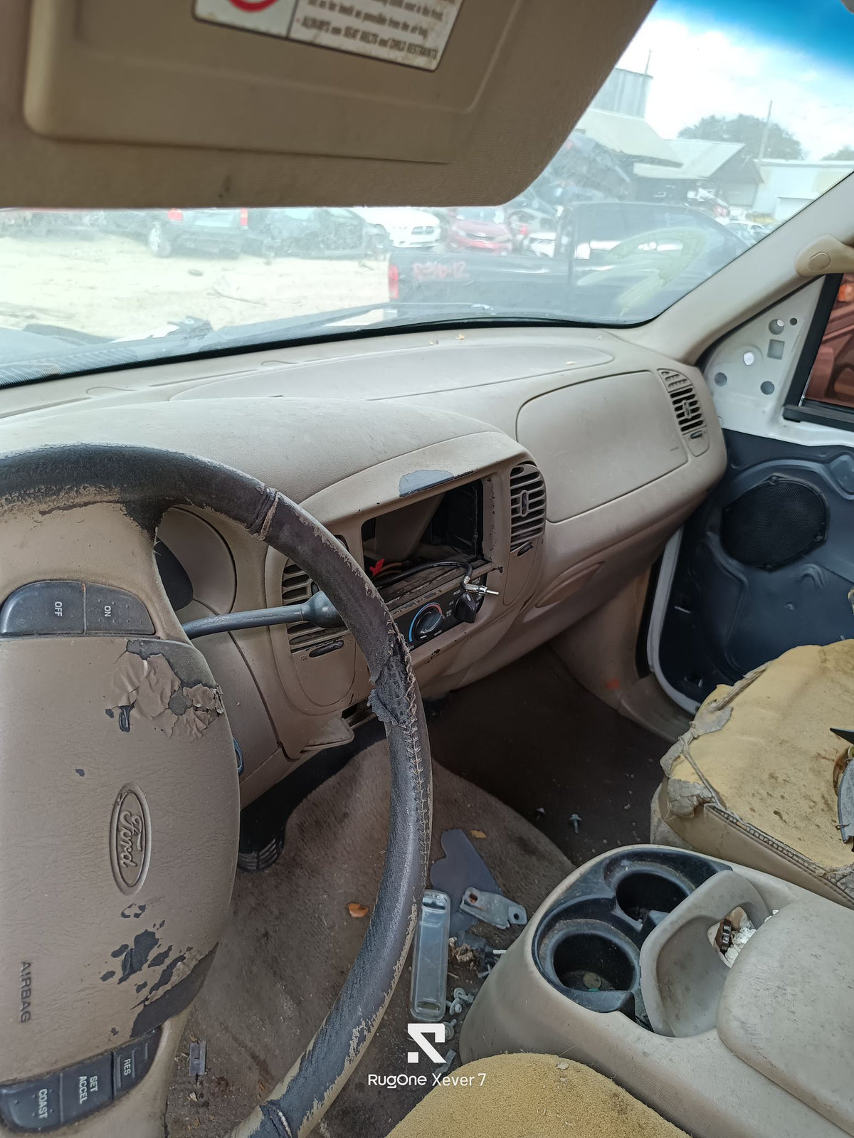 CA_VEHICLE_MEDIA:13146702199:3276856547