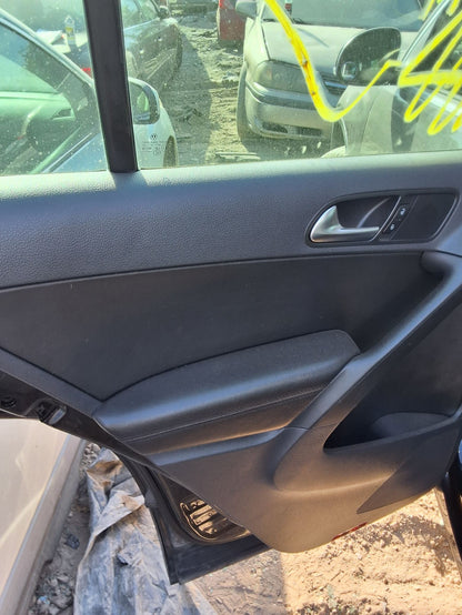 CA_VEHICLE_MEDIA:13146763260:3290015327