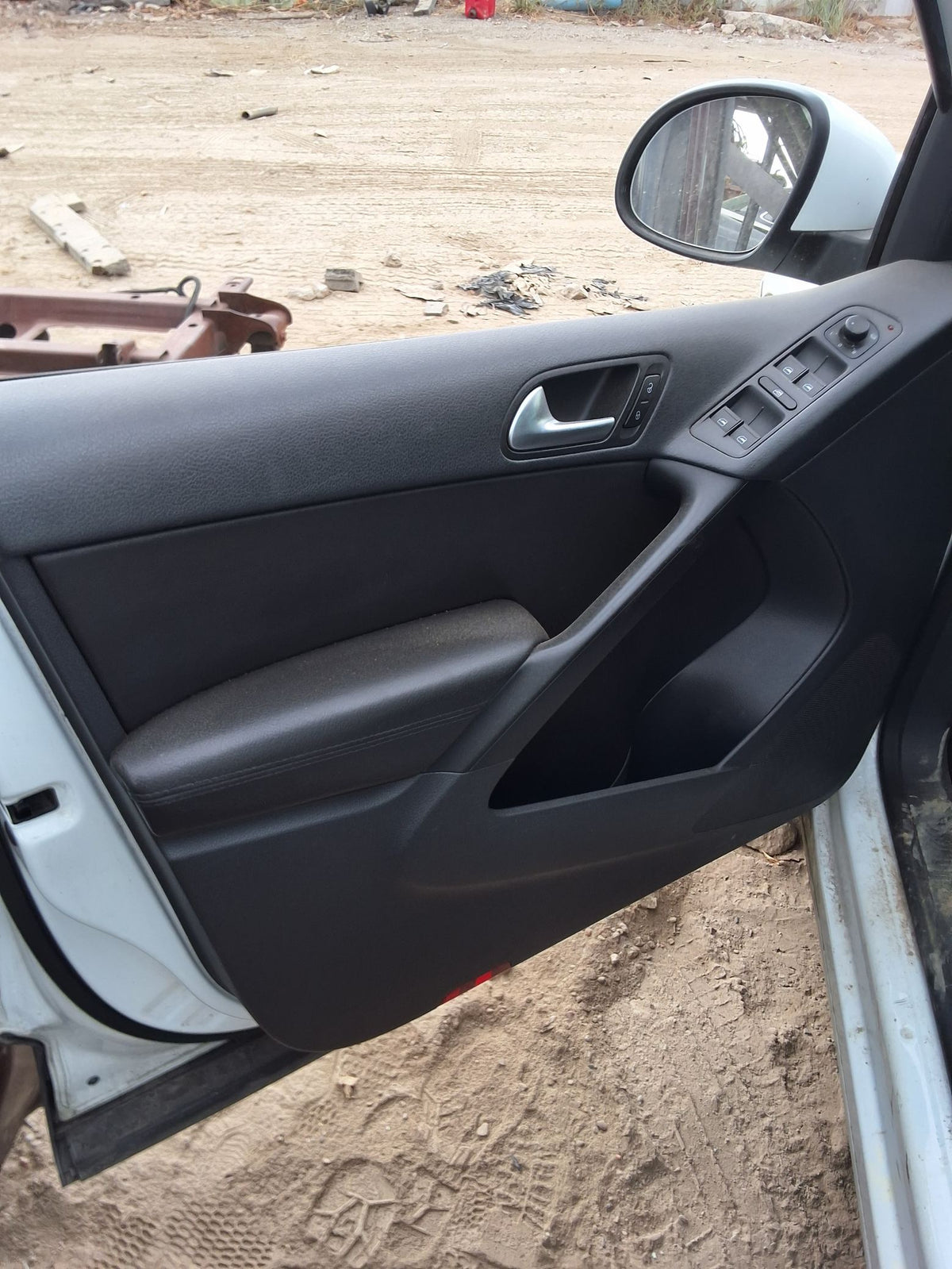 CA_VEHICLE_MEDIA:13146763281:3287139869