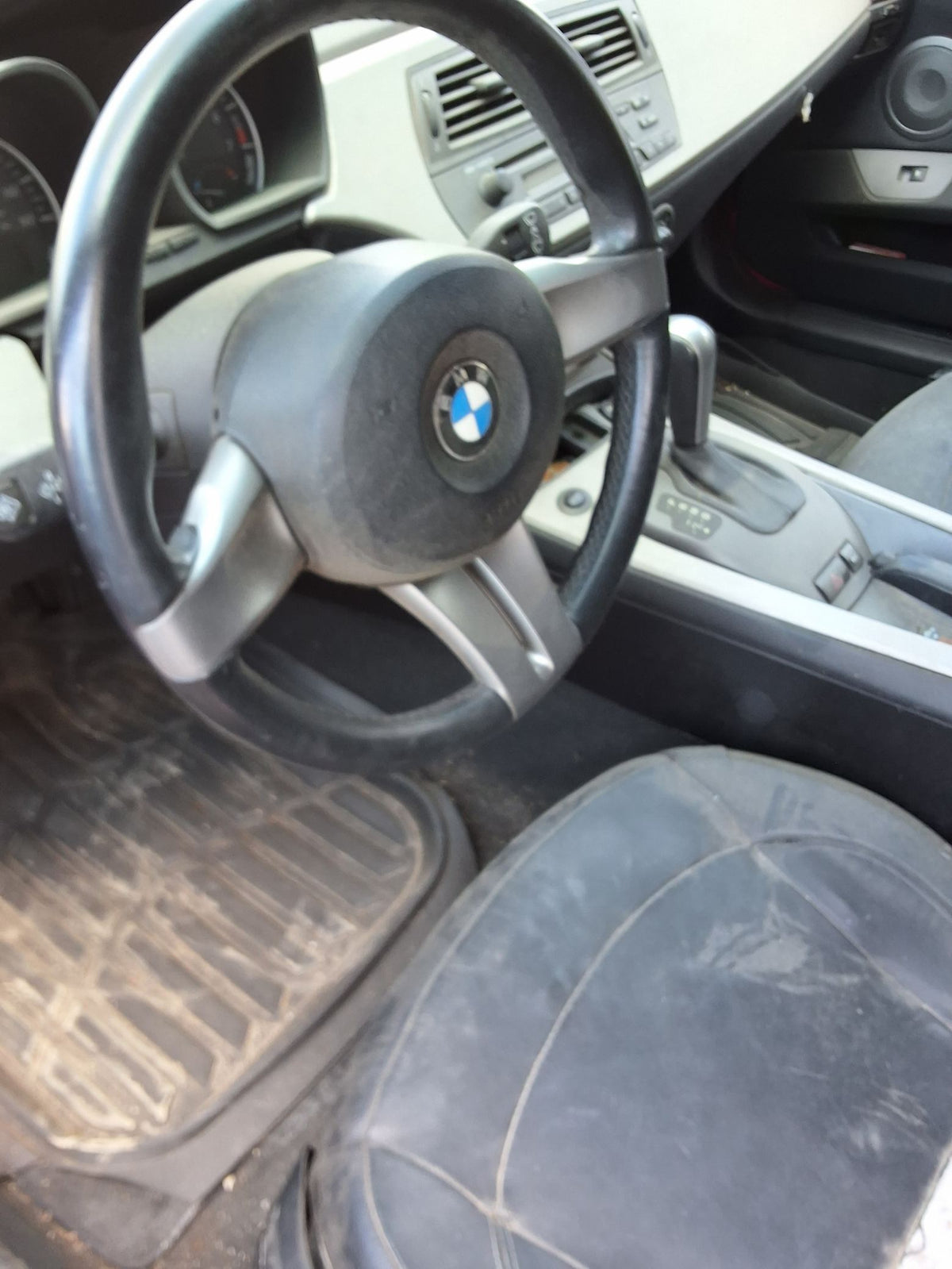 CA_VEHICLE_MEDIA:13146768152:3289772039