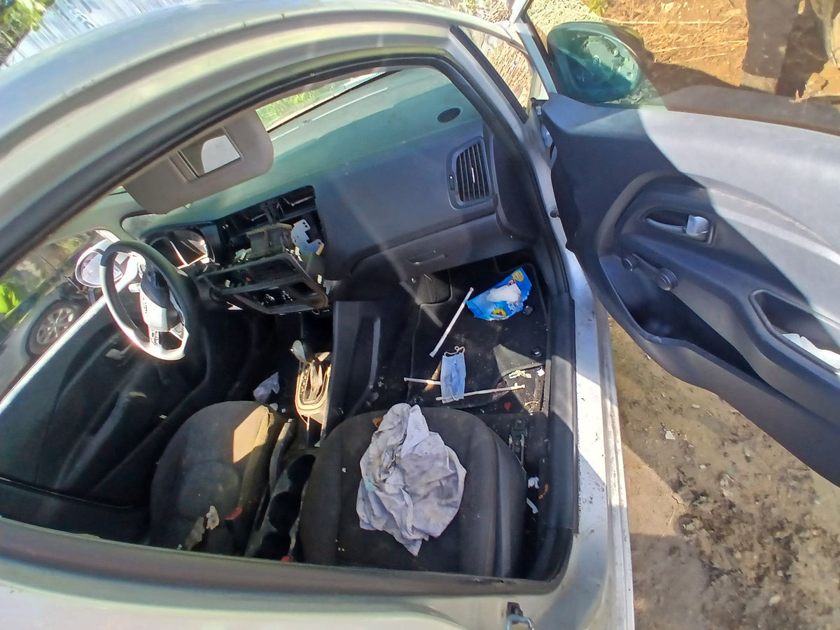 CA_VEHICLE_MEDIA:13203477139:3293983535