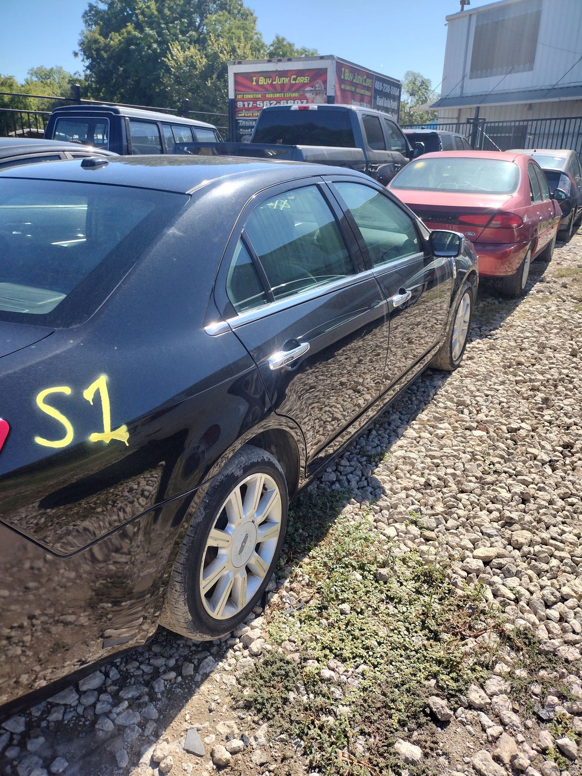 CA_VEHICLE_MEDIA:13203477157:3298109101