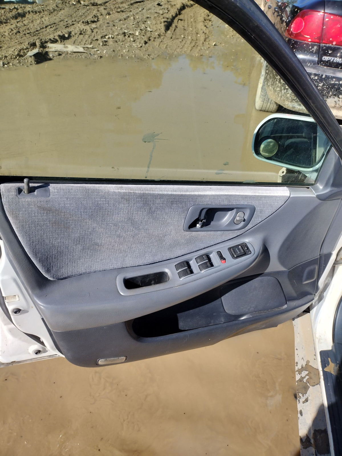 CA_VEHICLE_MEDIA:13203477460:3293899189